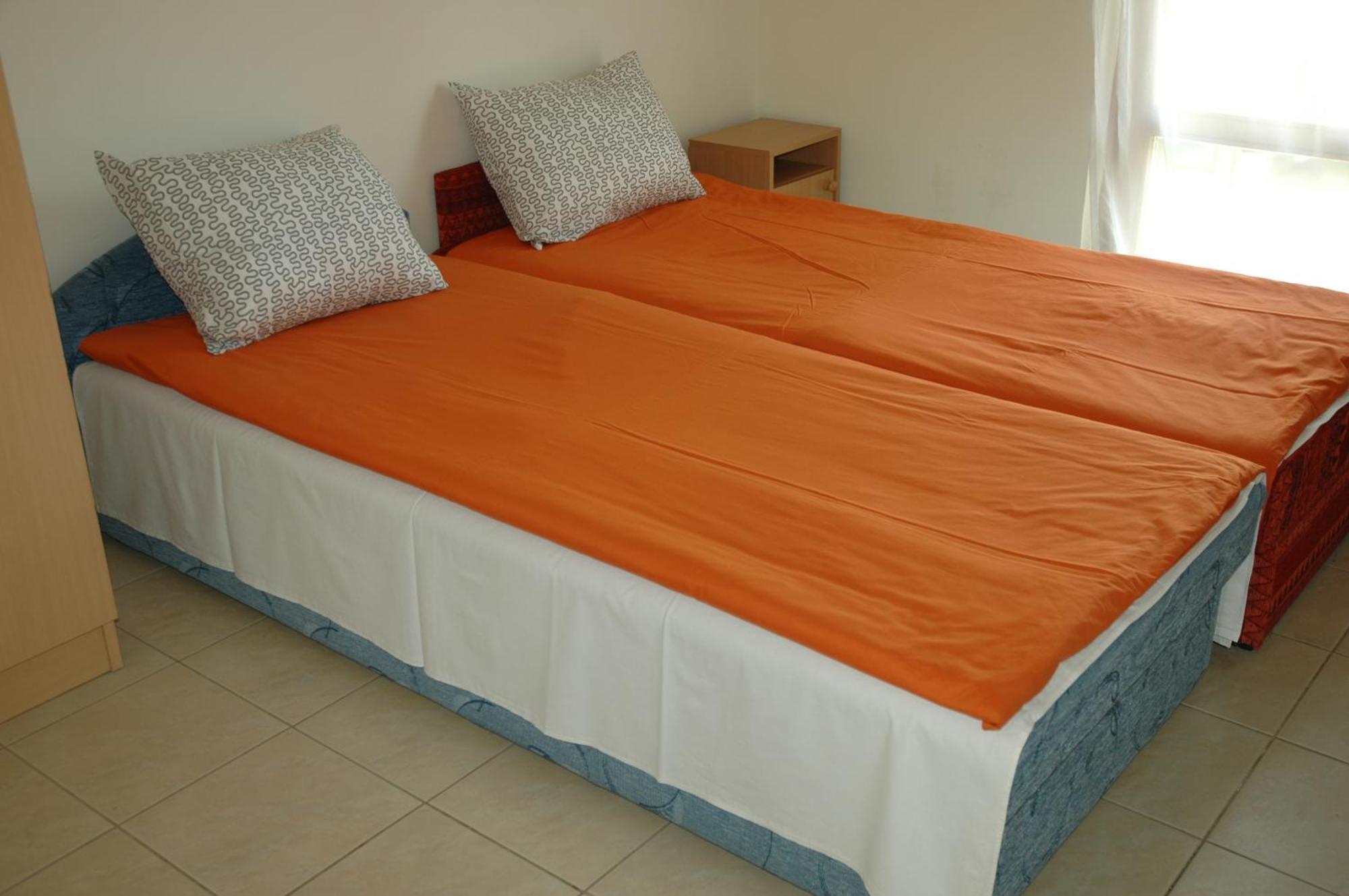 Szegedi Partfuerdo Kemping Es Apartman Dış mekan fotoğraf